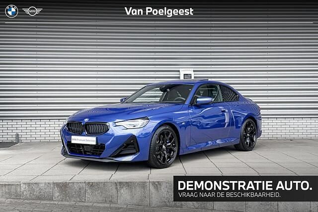 M portiamo blau Nieuw 2025 BMW 220 M Sport Coupé | € 75.339 (Duur) - Afbeelding 1/4