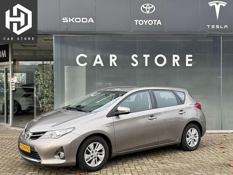 Occasion Toyota Auris Hybrid 99 PK (72 kW) 2013 Bruin Hatchback