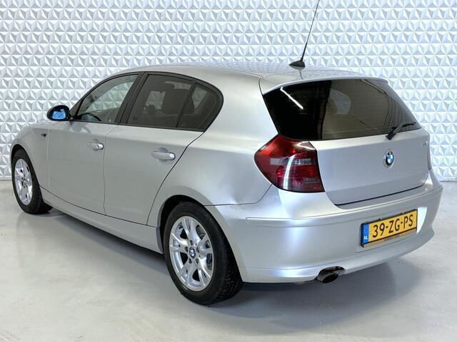 Occasion BMW 118 143 PK (105 kW) 2008 Grijs Hatchback