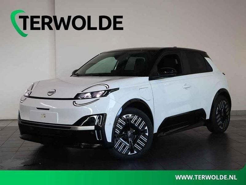 Pure wit / zwart dak Nieuw 2026 Nissan Micra Advance Hatchback | € 34.573 (Eerlijke prijs) - Afbeelding 1/4