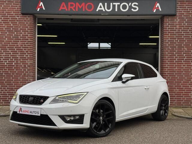 Wit Gebruikt 2013 Seat Leon SC FR Hatchback | € 9.950 - Afbeelding 1/4