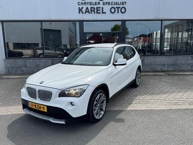 Wit Gebruikt 2010 BMW X1 Executive SUV | € 8.950 (Super prijs) - Afbeelding 1/4