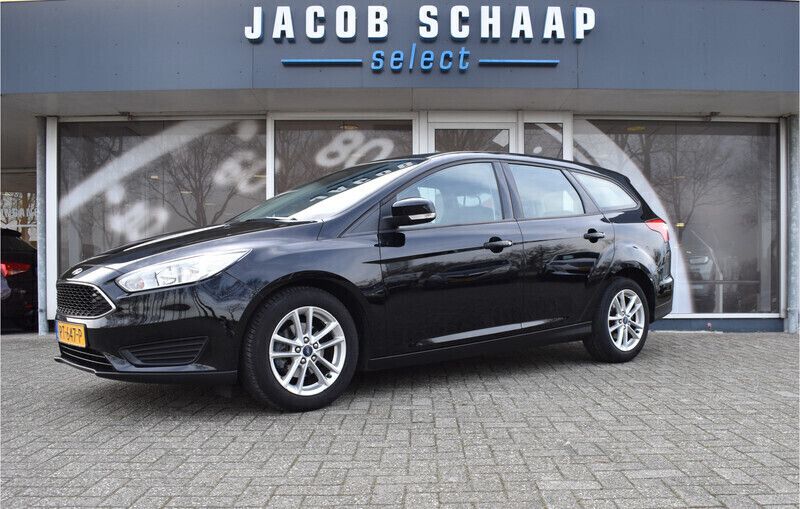 Zwart Gebruikt 2018 Ford Focus Trend Stationwagen | € 10.750 (Eerlijke prijs) - Afbeelding 1/4