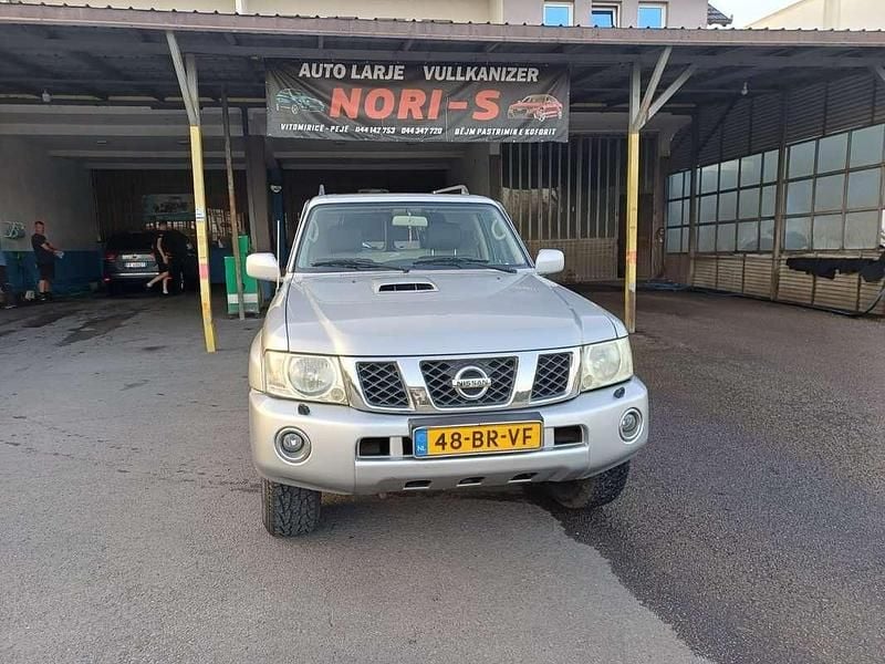 Gebruikt 2005 Nissan Patrol SUV | € 15.500 (Eerlijke prijs) - Afbeelding 1/4