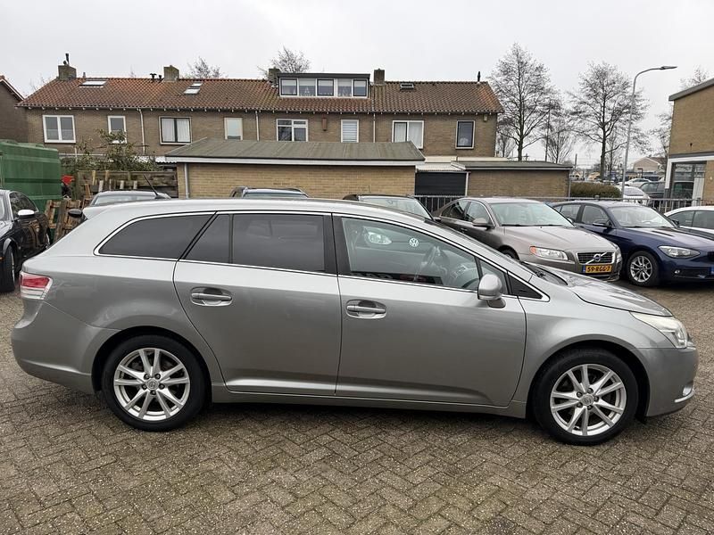 Occasion Toyota Avensis Business Edition 147 PK (108 kW) 2011 Grijs Stationwagen