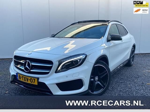 Wit Gebruikt 2014 Mercedes GLA200 Prestige SUV | € 16.750 (Duur) - Afbeelding 1/4