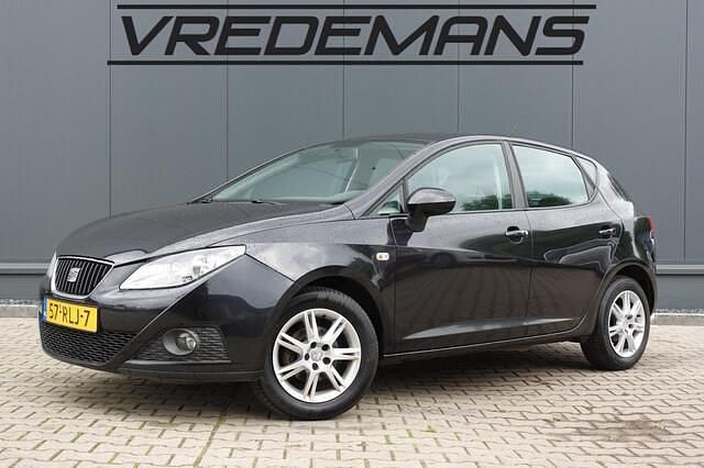 Zwart, metallic lak Gebruikt 2009 Seat Ibiza Style Hatchback | € 1.950 (Goede deal) - Afbeelding 1/4