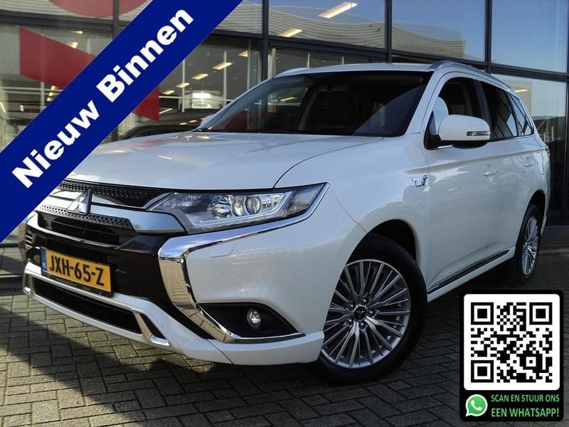 Occasion Mitsubishi Outlander Intense 240 PK (176 kW) 2020 Wit SUV