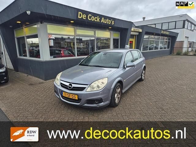 Grijs Gebruikt 2005 Opel Signum Sport Stationwagen | € 1.940 - Afbeelding 1/4