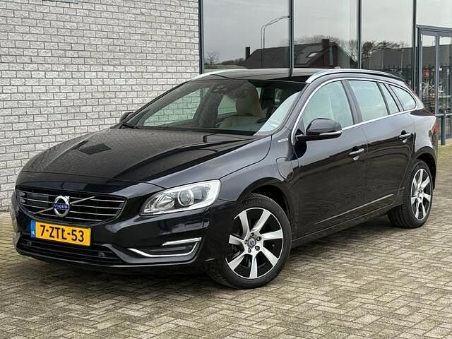 Occasion Volvo V60 215 PK (158 kW) 2015 Zwart (metallic) Stationwagen