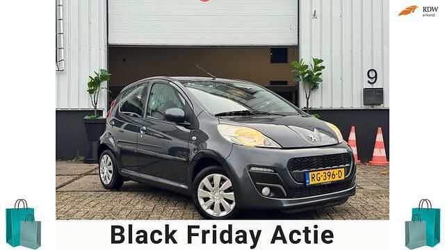 Grijs Gebruikt 2013 Peugeot 107 Access Hatchback | € 4.499 (Eerlijke prijs) - Afbeelding 1/4