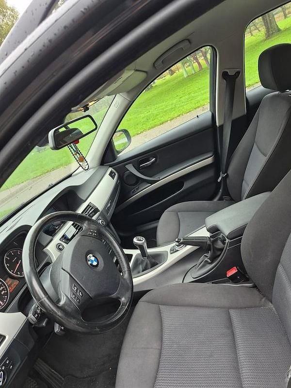 Occasion BMW 318 2009 Zwart Stationwagen