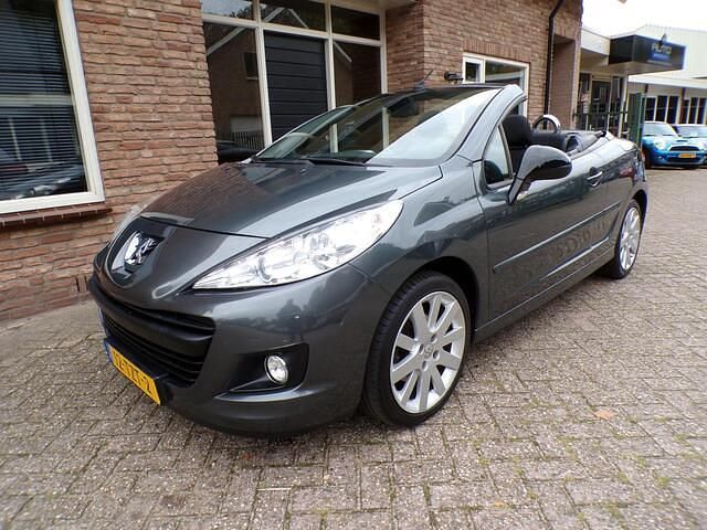 Grijs Gebruikt 2010 Peugeot 207 CC Roland Garros Cabriolet | € 3.900 (Eerlijke prijs) - Afbeelding 1/4