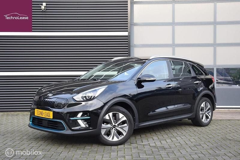 Zwart (metallic) Gebruikt 2020 Kia e-Niro SUV | € 17.700 (Super prijs) - Afbeelding 1/4