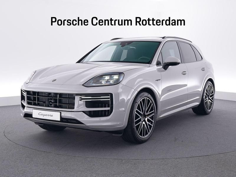 Grijs Gebruikt 2025 Porsche Cayenne Turbo SUV | € 249.900 - Afbeelding 1/4