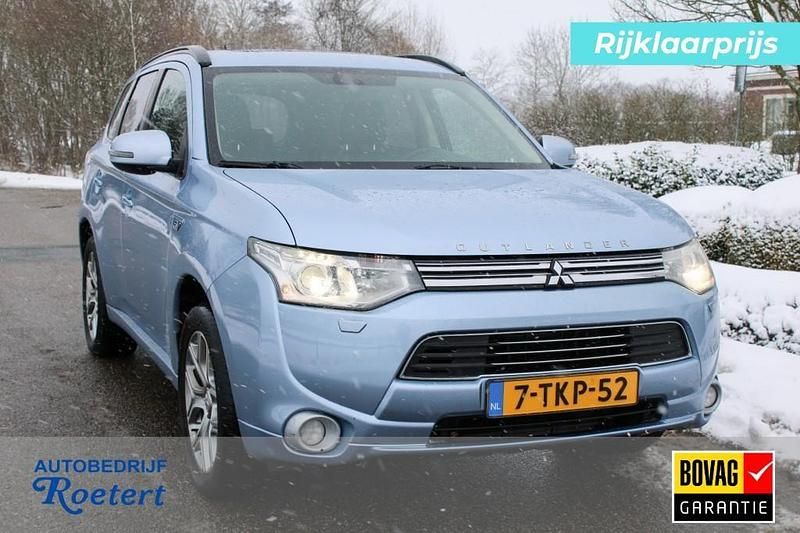 Occasion Mitsubishi Outlander Instyle 121 PK (88 kW) 2014 Blauw SUV