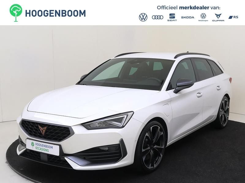 Wit Gebruikt 2022 Cupra Leon VZ Stationwagen | € 25.750 (Goede deal) - Afbeelding 1/4
