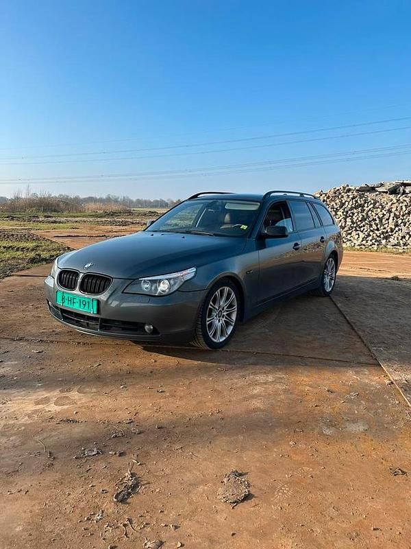 Occasion BMW 530 258 PK (189 kW) 2005 Grijs Stationwagen