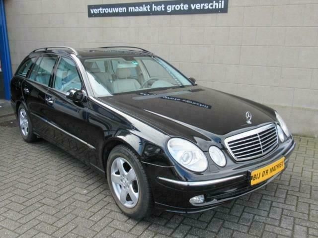 Zwart Gebruikt 2004 Mercedes E200 Avantgarde Stationwagen | € 6.950 (Iets duurder) - Afbeelding 1/4