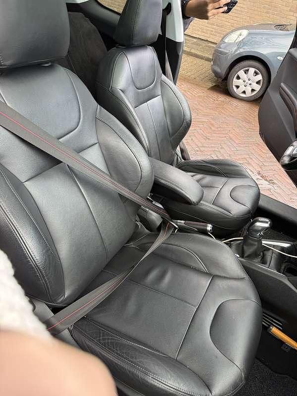 Occasion Peugeot 208 Allure 110 PK (80 kW) 2015 Hatchback