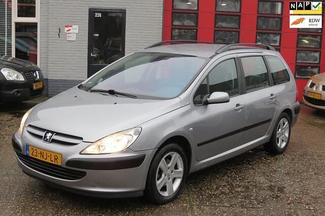 Grijs Gebruikt 2003 Peugeot 307 Stationwagen | € 1.575 (Eerlijke prijs) - Afbeelding 1/4