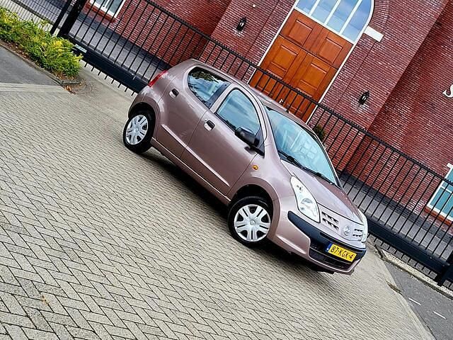 Occasion Nissan Pixo Visia 68 PK (50 kW) 2009 Beige Hatchback
