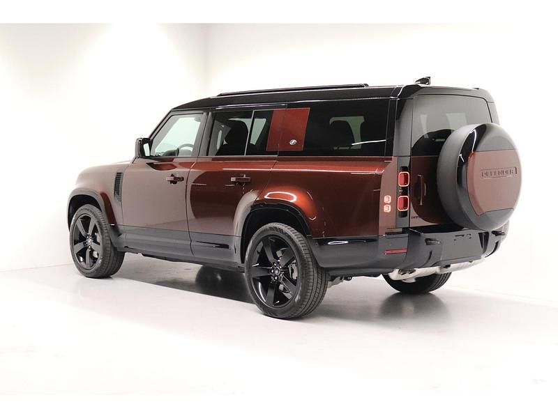 Occasion Land Rover Defender SE Dynamic 249 PK (183 kW) 2025 Rood SUV