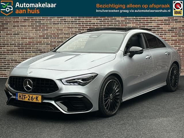 Grijs Gebruikt 2024 Mercedes CLA200 AMG line Sedan | € 41.500 (Iets duurder) - Afbeelding 1/4