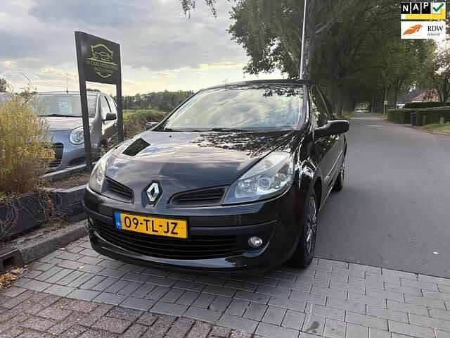 Zwart Gebruikt 2006 Renault Clio II Expression Hatchback | € 1.550 (Eerlijke prijs) - Afbeelding 1/4