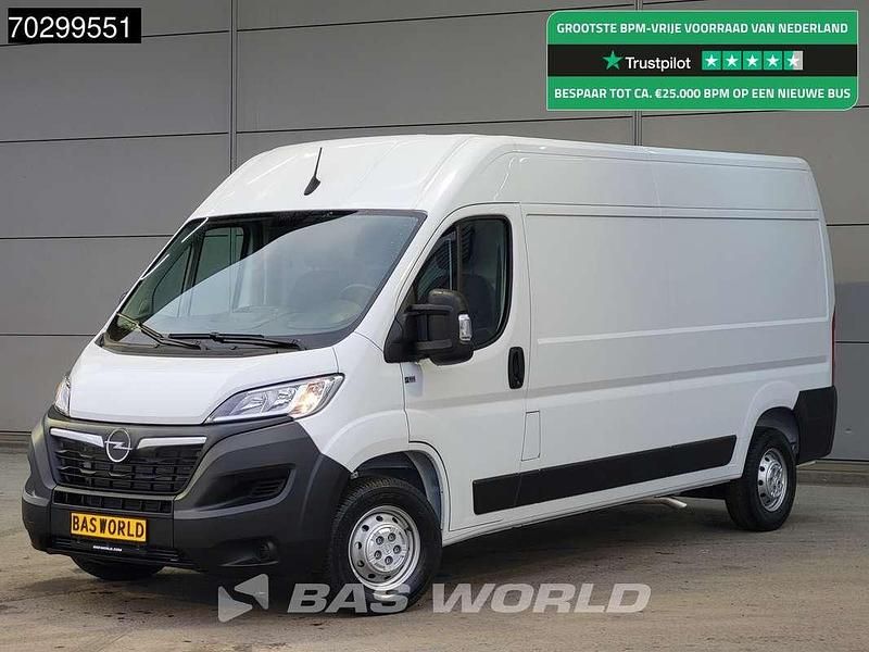 Wit Nieuw 2025 Opel Movano Van | € 22.450 (Super prijs) - Afbeelding 1/3