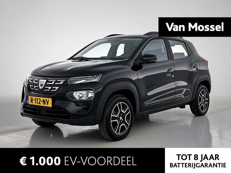 Zwart Gebruikt 2022 Dacia Spring Comfort Plus Hatchback | € 11.440 (Eerlijke prijs) - Afbeelding 1/4