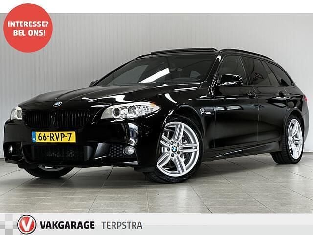 Zwart Gebruikt 2011 BMW 525 Shadowline Stationwagen | € 9.995 (Eerlijke prijs) - Afbeelding 1/4
