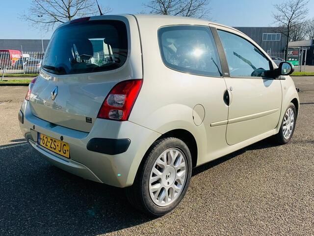 Occasion Renault Twingo Initiale 76 PK (55 kW) 2008 Geel, metallic lak Hatchback