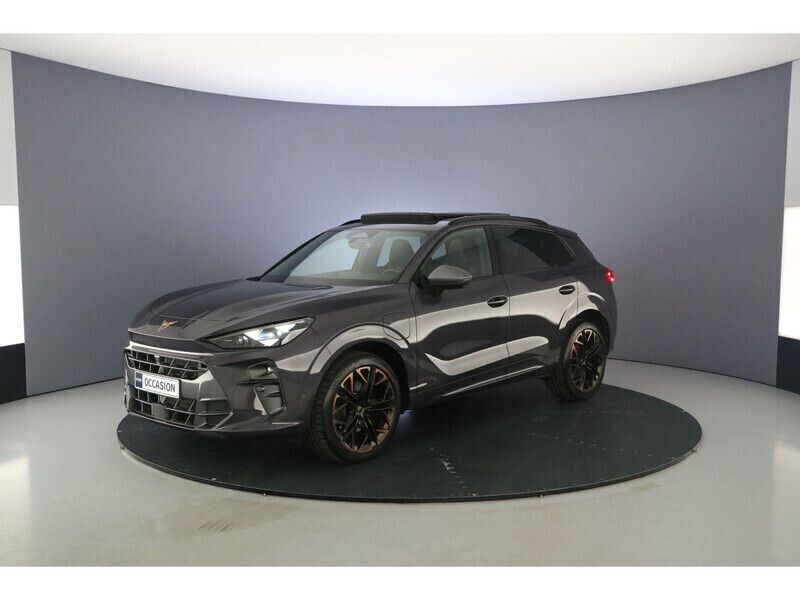 Dark void Gebruikt 2024 Cupra Terramar VZ SUV | € 53.400 (Eerlijke prijs) - Afbeelding 1/4