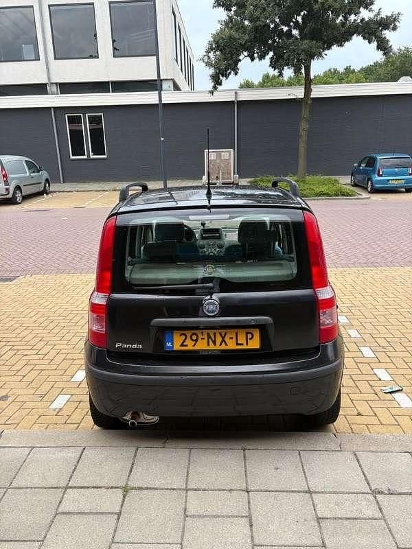 Zwart Gebruikt 2004 Fiat Panda Emotion Hatchback | € 1.500 (Eerlijke prijs) - Afbeelding 1/4