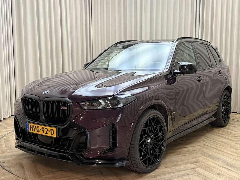 Paars Gebruikt 2023 BMW X5 M Sport SUV | € 109.950 - Afbeelding 1/4