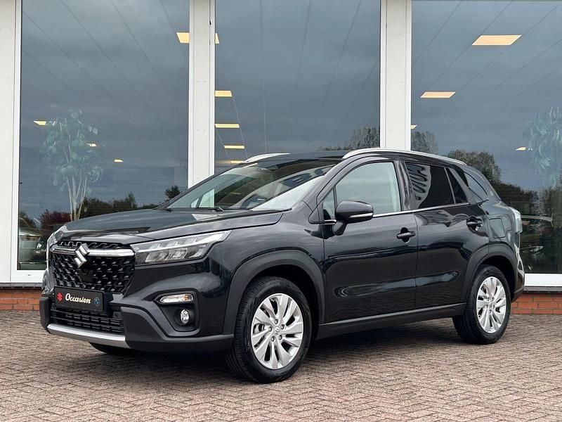 Zwart Gebruikt 2025 Suzuki SX4 S-Cross SUV | € 27.850 (Goede deal) - Afbeelding 1/4