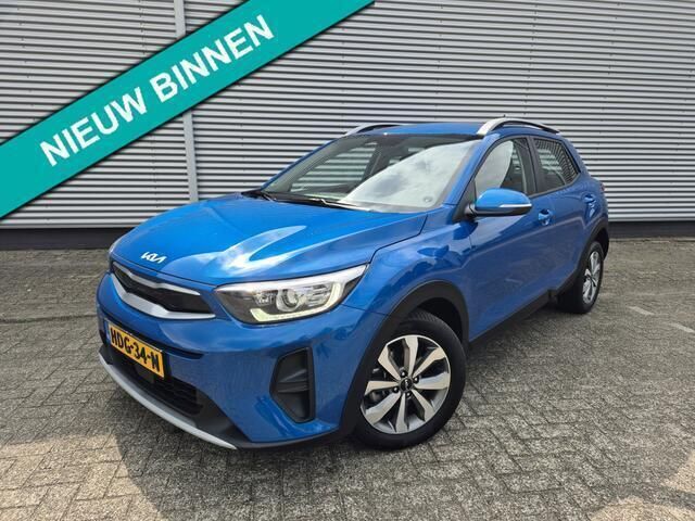 Blauw Gebruikt 2023 Kia Stonic SUV | € 22.888 (Eerlijke prijs) - Afbeelding 1/4