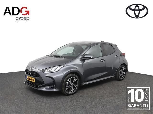 Grijs Gebruikt 2024 Toyota Yaris Edition Hatchback | € 25.400 (Eerlijke prijs) - Afbeelding 1/4