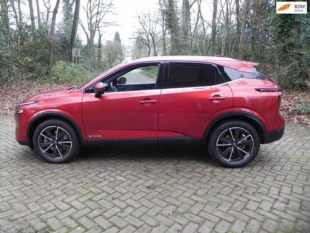 Rood Occasion 2023 Nissan Qashqai Tekna+ SUV | € 34.435 (Iets duurder) - Afbeelding 1/4