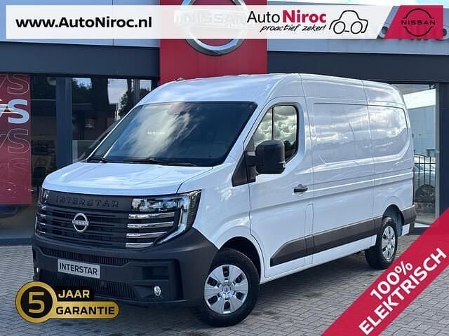 Wit Nieuw 2025 Nissan Interstar Van | € 43.745 - Afbeelding 1/4