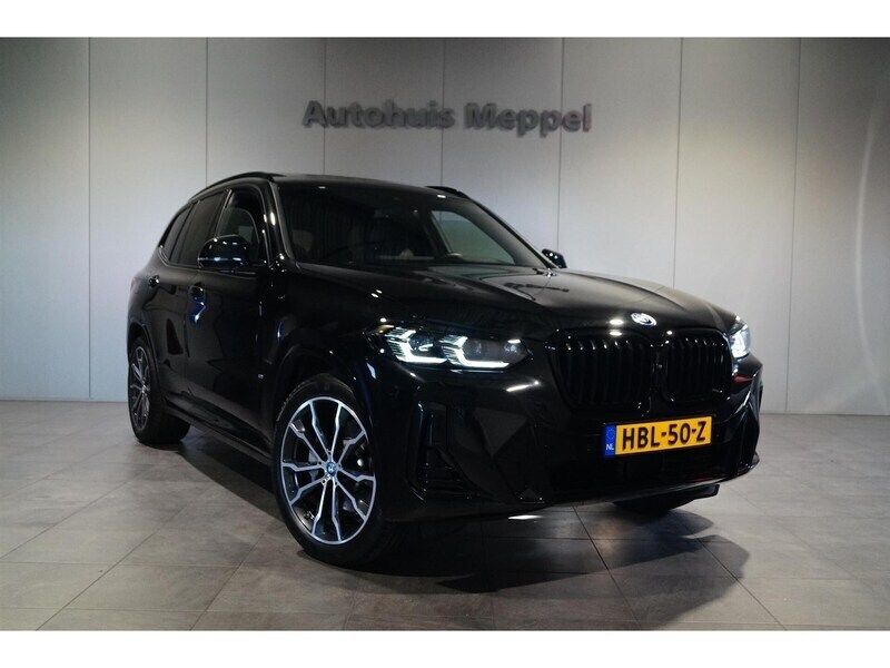 Zwart Gebruikt 2024 BMW X3 M Sport SUV | € 62.950 (Eerlijke prijs) - Afbeelding 1/4