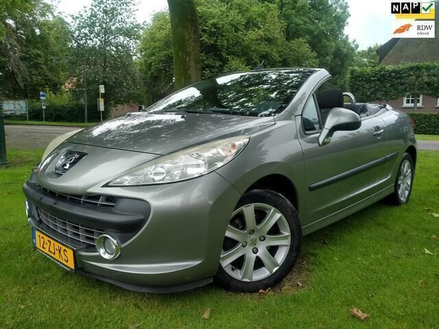 Grijs Gebruikt 2008 Peugeot 207 CC Cabriolet | € 2.699 (Eerlijke prijs) - Afbeelding 1/4