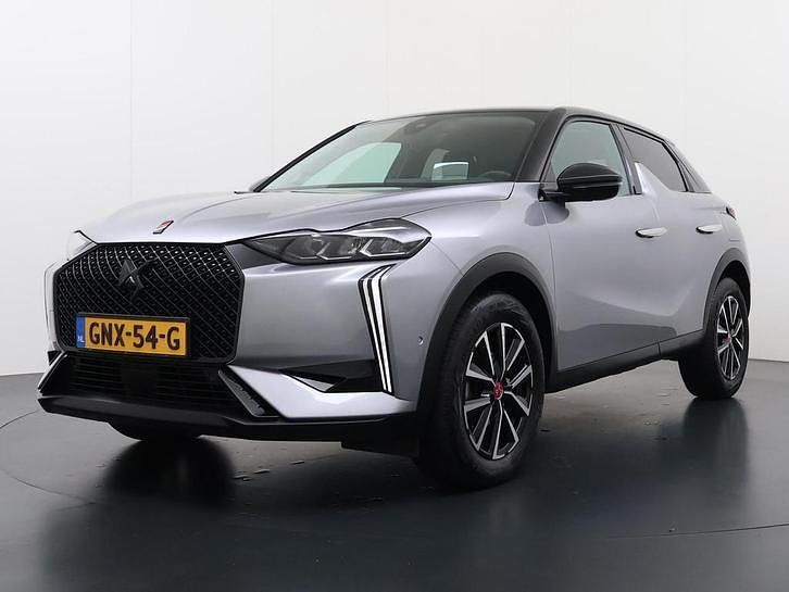 Grijs Gebruikt 2024 DS Automobiles DS3 Performance | € 23.420 (Eerlijke prijs) - Afbeelding 1/4