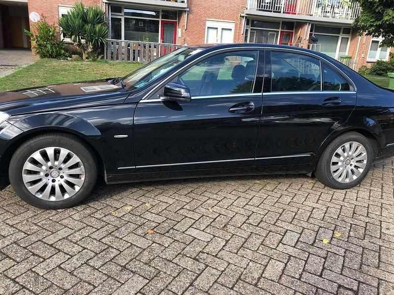 Gebruikt 2008 Mercedes C180 Sedan | € 7.000 - Afbeelding 1/4