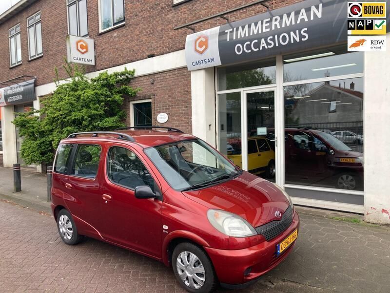 Rood Gebruikt 2000 Toyota Yaris Verso Luna MPV | € 2.395 (Eerlijke prijs) - Afbeelding 1/4