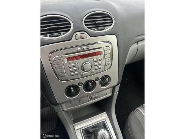 Occasion Ford Focus Ghia 101 PK (74 kW) 2008 Grijs Stationwagen