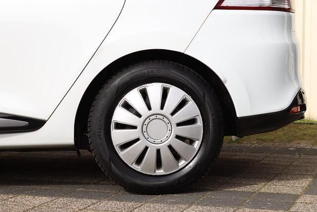 Occasion Renault Clio GrandTour Night&Day 90 PK (66 kW) 2014 Wit Stationwagen