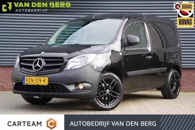 Zwart Gebruikt 2019 Mercedes Citan 112 Van | € 17.950 (Iets duurder) - Afbeelding 1/4