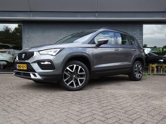 Grijs Gebruikt 2024 Seat Ateca Business SUV | € 31.950 (Eerlijke prijs) - Afbeelding 1/4